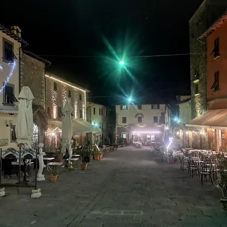 Residenza Farinati - Alto Couette-café Montecatini Terme