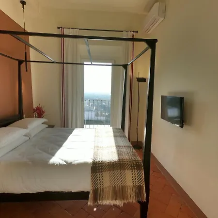 Residenza Farinati - Alto Couette-café 2*
